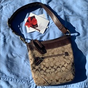 Excellent used Conditon Coach bag